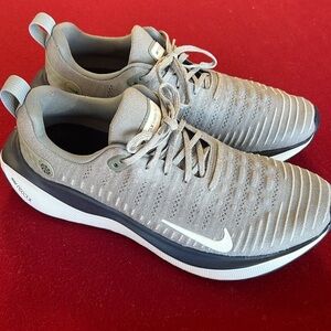 Nike reaxx infinity run 4